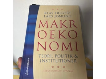 Makroekonomi av Klas Fregert och Lars Jonung, Andra reviderade upplagan