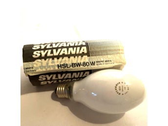 Lampa 80 watt Ny från gammal järnhandel.