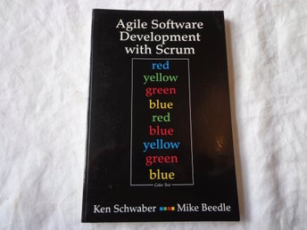 Agile Software Development with Scrum av Ken Schwaber och Mike Beedle, 2002