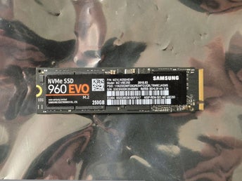 NVMe SSD 960EVO M.2