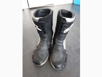 Alpinestars mc stövlar, stl 40, svart Alpinestars mc stövlar, stl 40, svart