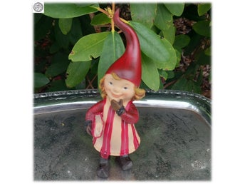Tomtebarn tomte figurin med bok i handen vintage Fint skick