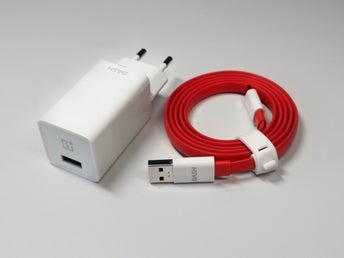 Dash Charge-laddare och USB-kabel