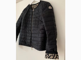 ᐈ Köp & sälj Moncler Damkläder second hand på Tradera ᐈ Köp & sälj Moncler Damkläder second hand på Tradera