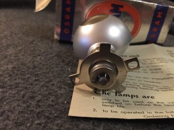 Projektorlampa Vintage NOS Osram 58.8112 12V 100W P35s