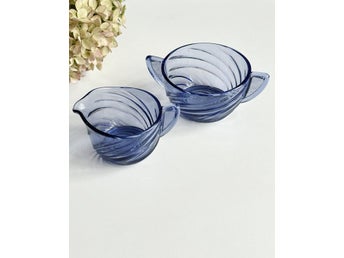 Lavendelblåt glas, kantet m swirl