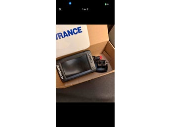 Lowrance Elite 7 ti med Totalscan givare och sjökort