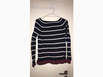 Newport tröja randig blå vit röd tjocktröja 36 Newport tröja randig blå vit röd tjocktröja 36