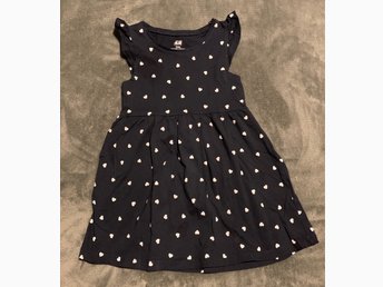 Klänning H&M (403351119) ᐈ Köp på Tradera Klänning H&M (403351119) ᐈ Köp på Tradera