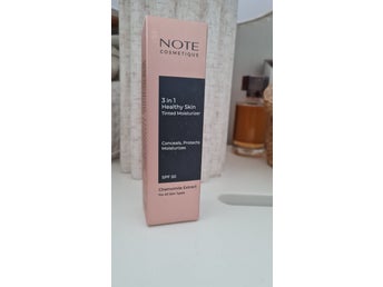 NOTE COSMETIQUE 3 in 1 Healthy Skin Tinted Moisturizer SPF 50