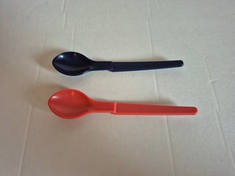 Tupperware Hängskedar, 2st, rosa/mörkblå, HELT NYA!
