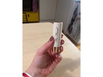 Too Faced Läppstift - Stop Traffic