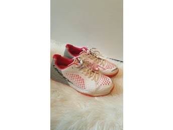 Unihoc Inneskor Vit/Rosa EUR 40.5