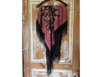 Indiska svart sjal scarf , rosa sjal med blommönster och fransar, nytt skick