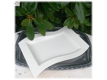 Underbar Villeroy & Boch tallrik New Wave vågformad vit tallrik som Ny