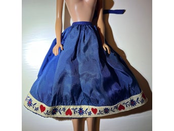 Vintage-kjol/förkläde till Barbie