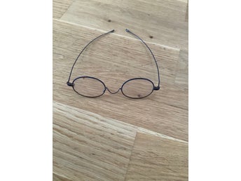 Vintage glasögon med fodral