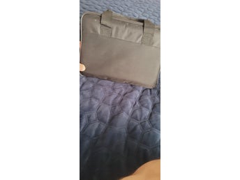MarQuant 920-305 bärbar DVD-spelare för bil – biladapter, batteri och väska