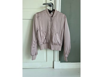 Rosa bomberjacka, storlek S/36
