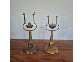 2 äldre skeppslampor i mässing, 1900-tal, 24/23 cm