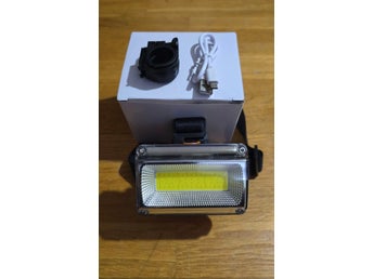 COB-LED pannlampa med USB-laddning och cykelfäste – fri frakt
