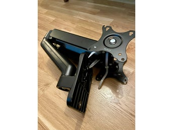 Deltaco monitorfäste för dubbla skärmar