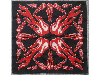 Flammor flagga väggprydnad 50 x 50cm