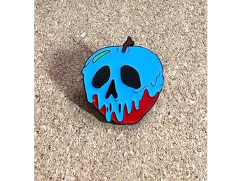 Ny SNÖVIT Disney Förgiftat äpple pin brosch klassiker böcker poison apple gift