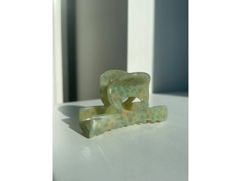 Small Hair Claw Clip