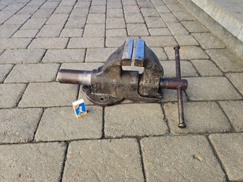 Skruvstycke Kraftigt 18,5kg+