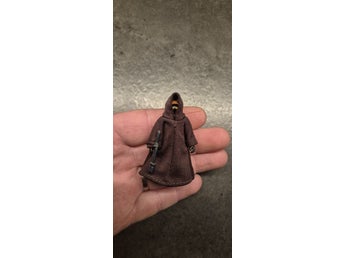 Star Wars Jawa figur med tygmantel och vapen