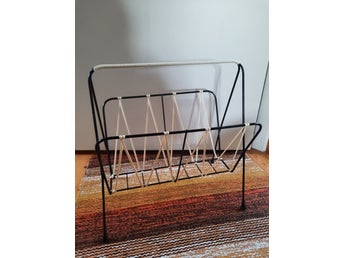 Tidningsställ string-modell 1950/60-tal