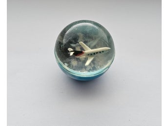 Flygplan studsboll FLYGPLAN AIRPLAIN BOLL PLANE STUDSBOLL Oanvänd PERFECT GIFT