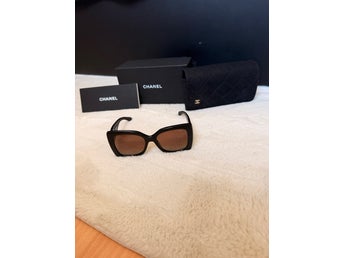 Chanel solglasögon