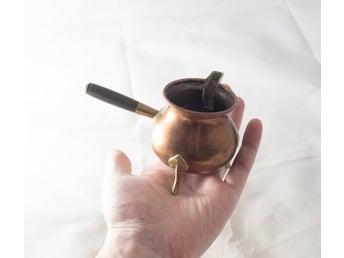Antik Kopparkanna med Mässingsdetaljer och Trähandtag - Vintage Kanna