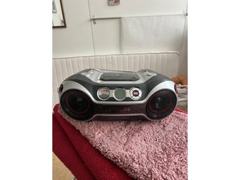 AZ2537 CD-spelare och radio