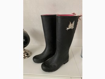 Gummistövlar från Odd Molly (424353906) ᐈ Köp på Tradera Gummistövlar från Odd Molly (424353906) ᐈ Köp på Tradera