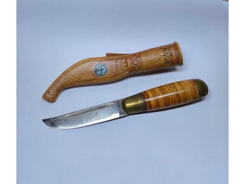 Iisakki Järvenpää äldre kniv i fodral från inställda OS 1940 Finland