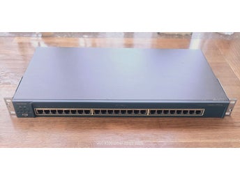 Cisco Catalyst 2950 Series Switch WS-C2950-24