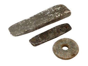 SKIFFERHÄNGE, stenåldern, m.m. 3 delar