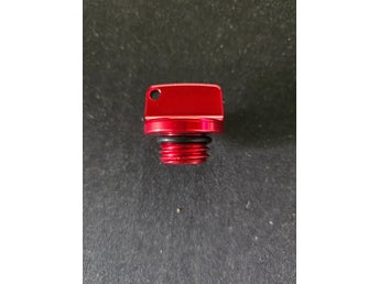 Rött Oljepåfyllningslock - 3x3 Cm - Oanvänd