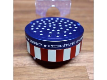 USA - Specialdesignad Snusdosa i Aluminium