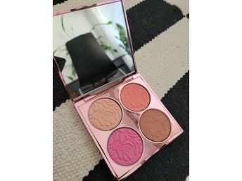 By Terry Brightening CC Palette Beach Bomb