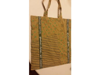 kasse Tyg Gudrun Sjöden 2015 Organic Cotton ca 35 x 40 cm