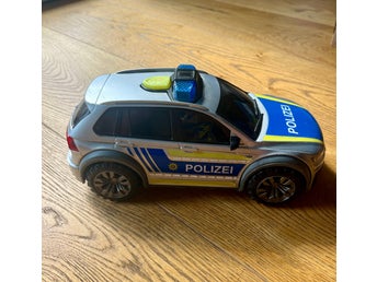 Fantastisk polisbil VW Tiguan (Dickie Toys) – med ljus & siren