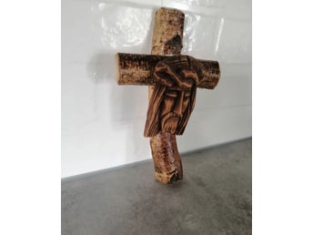 Träkors Jesus 19 cm