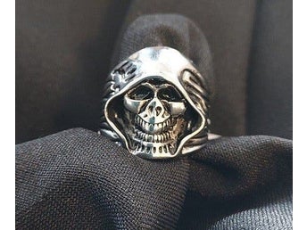Fynda! Ring i Rostfritt stål Döskalle ”Grimreaper”, storl 19mm, ny