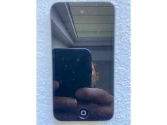 IPOD TOUCH