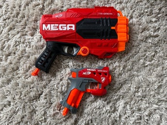 Nerf Mega Tri-Break och Nerf Mega Bigshock Blasters
