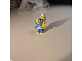 Smurfina figur